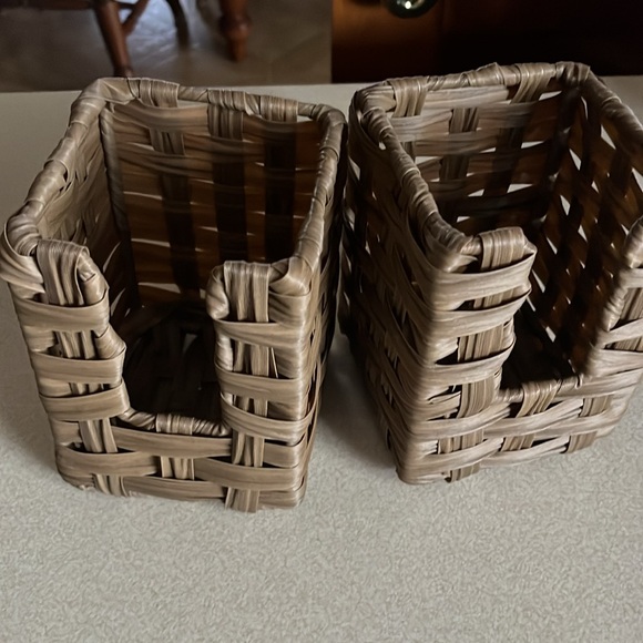 Wicker storage containers - Picture 7 of 9